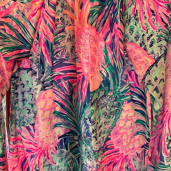 Lilly Pulitzer Pineapple Print Silky Blouse - Picture 4 of 7